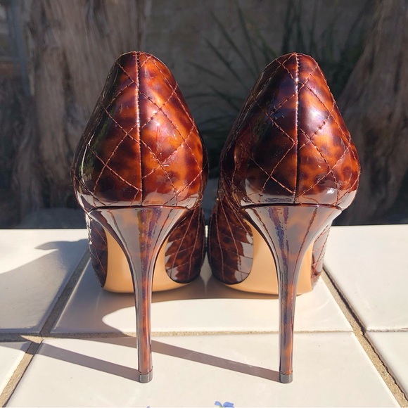 Ferragamo Size 9.5/9 B Vara Bow Pumps Animal Print Patent Leather Heels Peep Toe - Picture 7 of 15